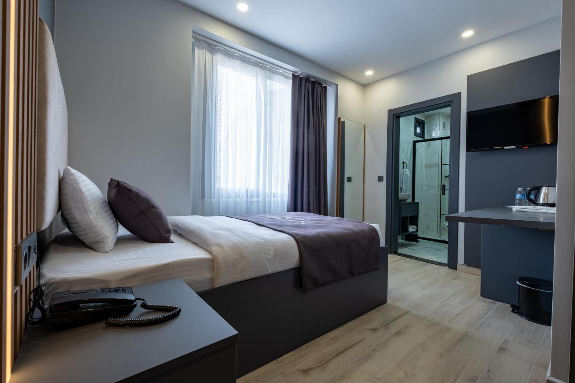 Fly Point Airport Hotel Arnavutkoy Exterior photo